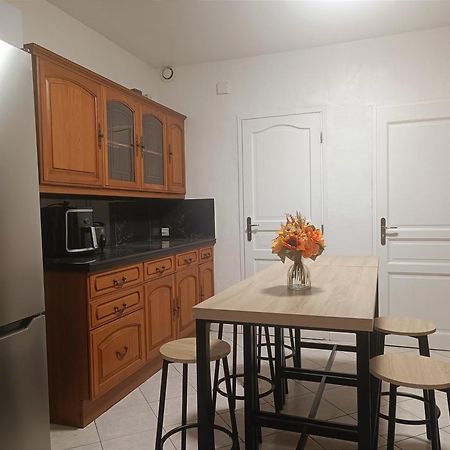 Homestay Tourcoing Kültér fotó