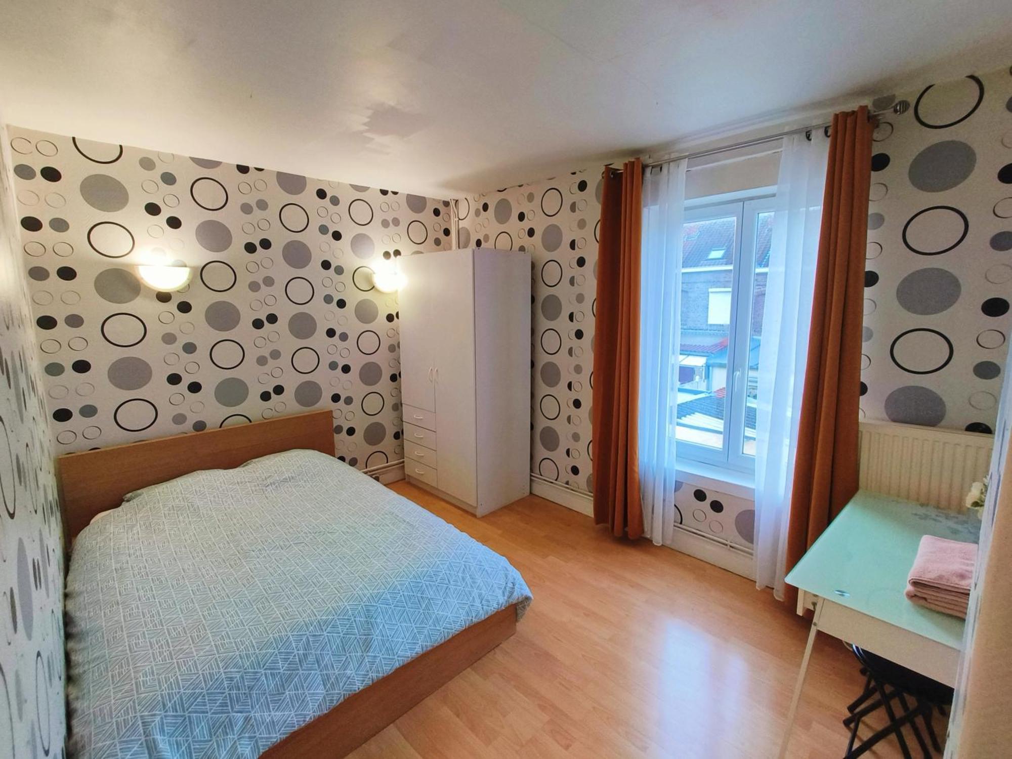 Homestay Tourcoing Kültér fotó